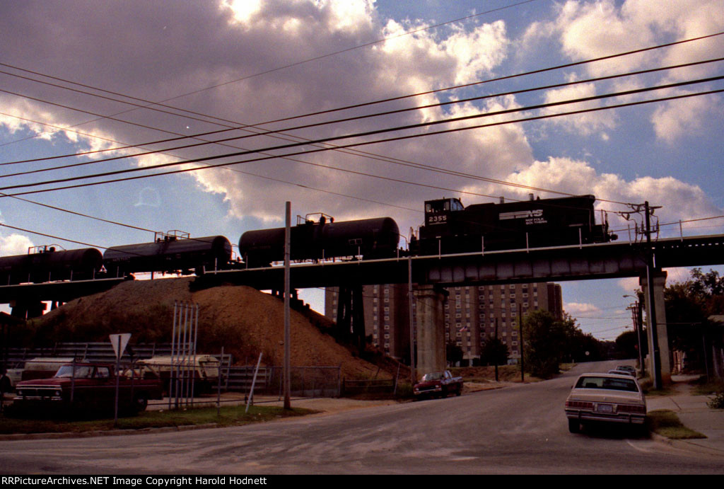 NS 2355 leads a train across the trestle at Smoky Hollow